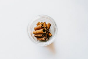 生理前に匂いが強くなる食べ物は何ですか？