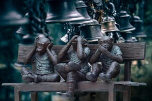 更年期のおりものはいつまで続く？病院は何科を受診すれば良い？